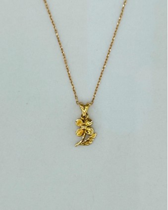 گردنبند گل مینیمال